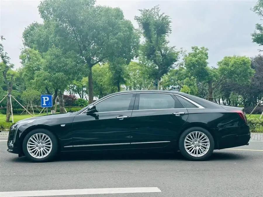 كاديلاك CT6 2021 28T الفاخرة