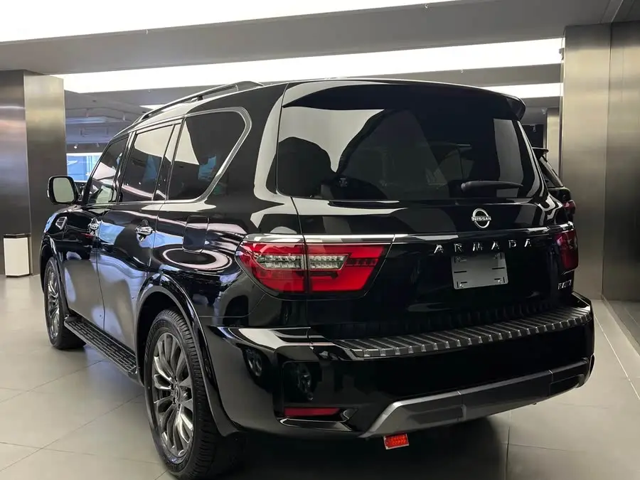 2023 نيسان أرمادا 5.6 لتر بلاتينوم إديشن