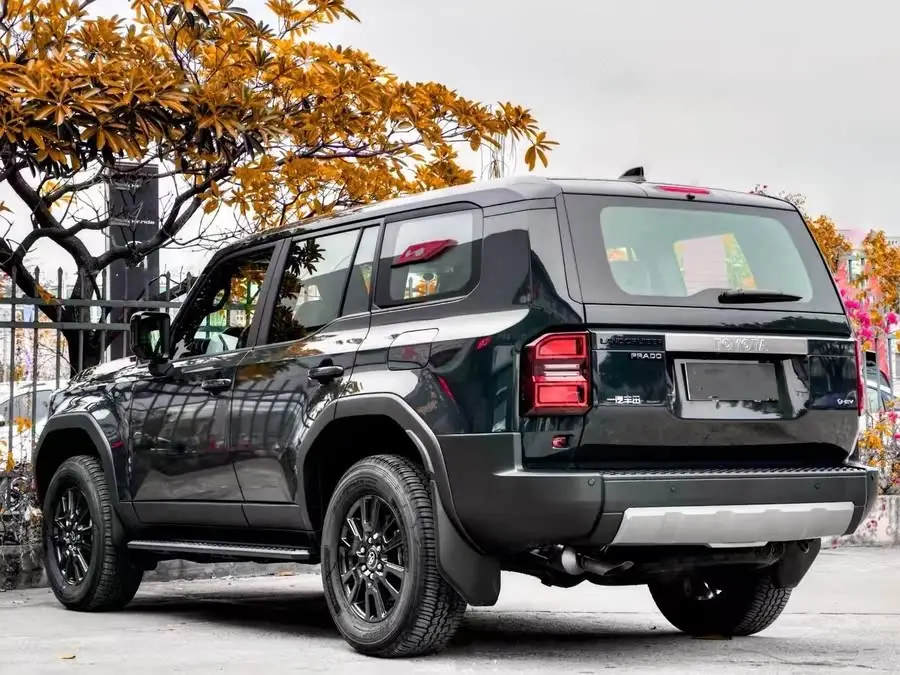 2024 تويوتا برادو 2.4T النسخة الشاملة TX 5 مقاعد