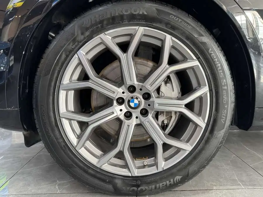 BMW X7 2020 xDrive40i Luxury Package