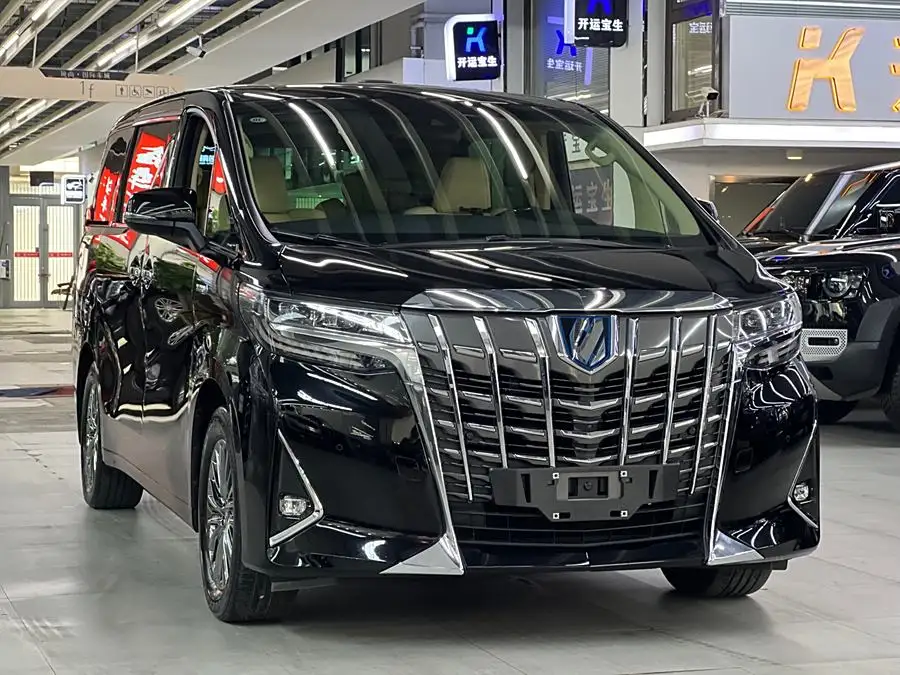 ألـفـارد 2021 ثنائي المحرك 2.5 لتر الفئة الممتازة