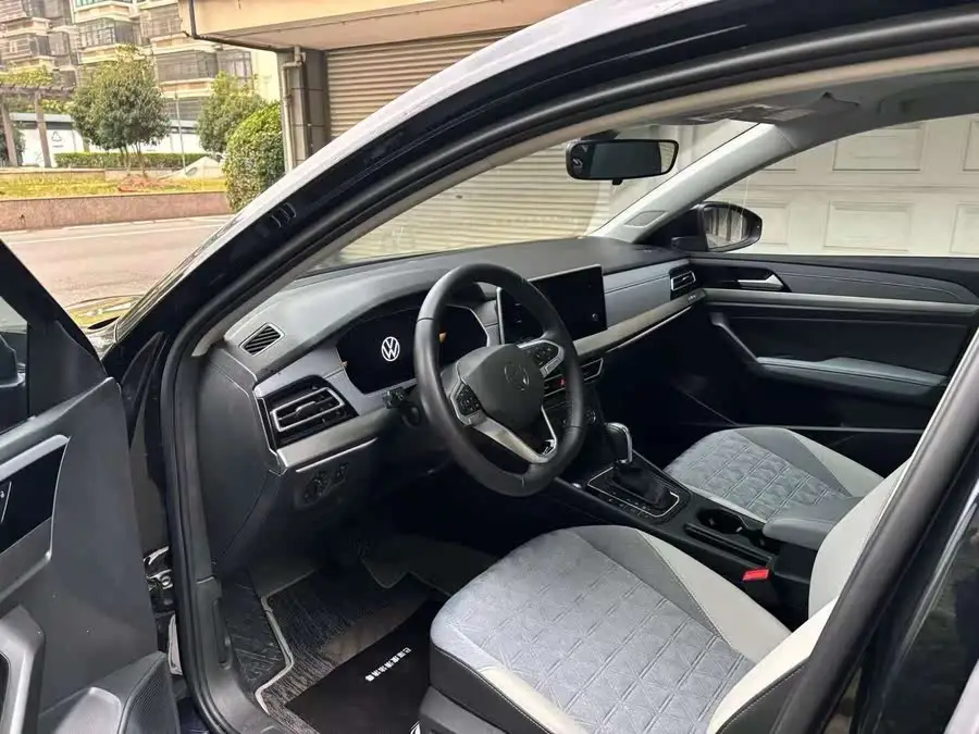 Lavida 2023 300TSI DSG Full Version