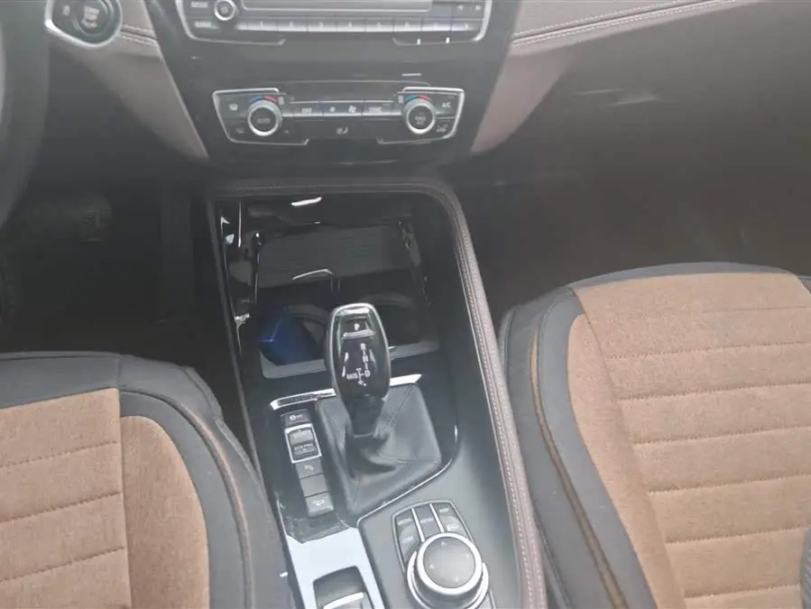 BMW X1 2021 xDrive25Li Luxury