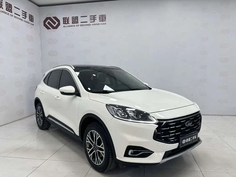 فورد إيسكيب 2020 إيكوبوست 245 دفع رباعي بريميوم