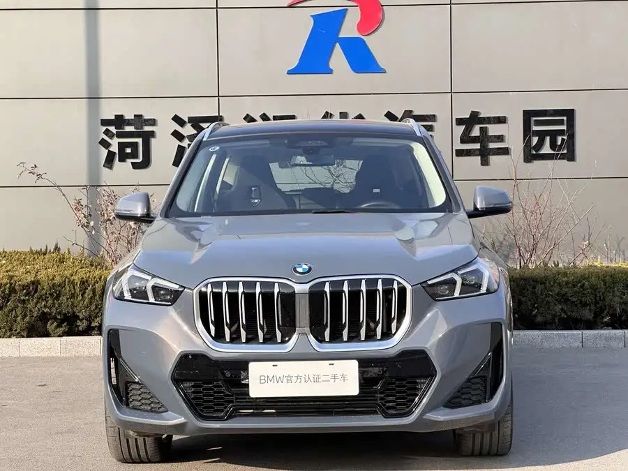 بي إم دبليو X1 2023 sDrive25Li حزمة M الرياضية