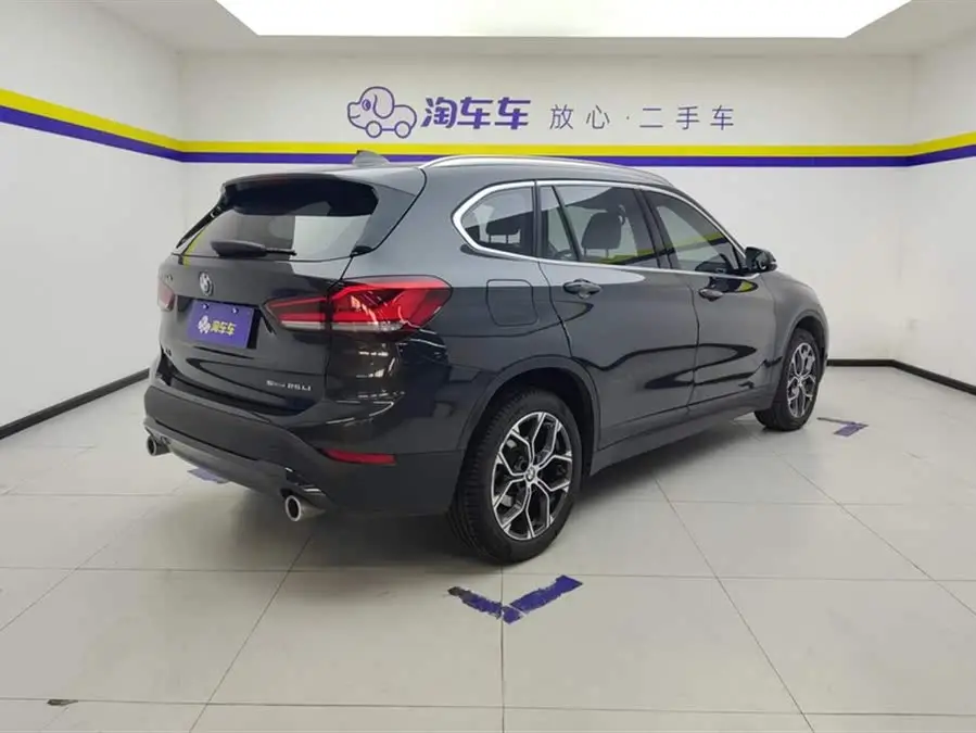 بي إم دبليو X1 2021 sDrive25Li الطراز الرائد