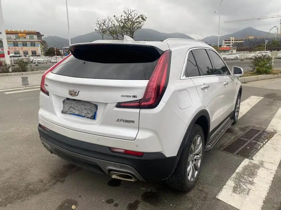 Cadillac XT4 2021 28T Luxury FWD