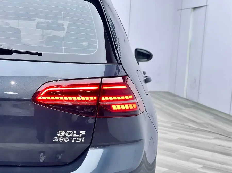 Golf 2020 Love Edition 280TSI DSG R-Line