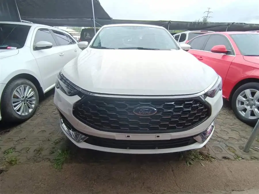 Ford Focus 2021 1.5L Automatic Golden Edition