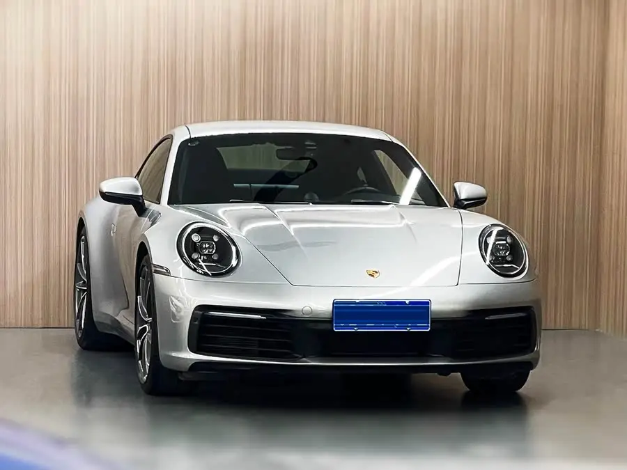 بورشه 911 2023 كاريرا 3.0T