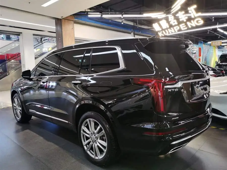 كاديلاك XT6 2022 2.0T ذات سبعة مقاعد دفع رباعي فاخر