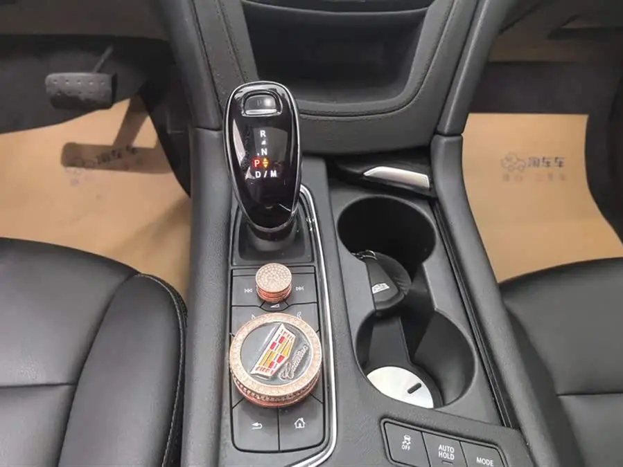 كاديلاك XT5 2021 28T الفاخرة