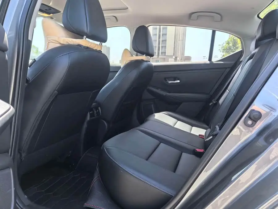 2021 نيسان سيلفي 1.6 لتر XL CVT نسخة الاستمتاع