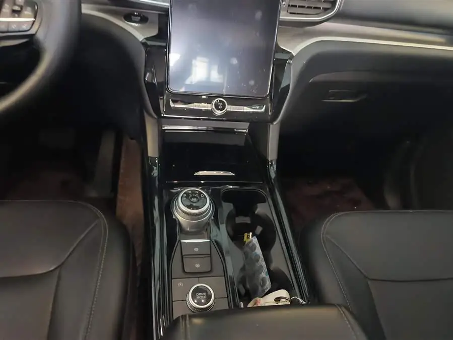 مستكشف 2020 إيكوبوست 285 نسخة الدفع الرباعي العصرية 6 مقاعد