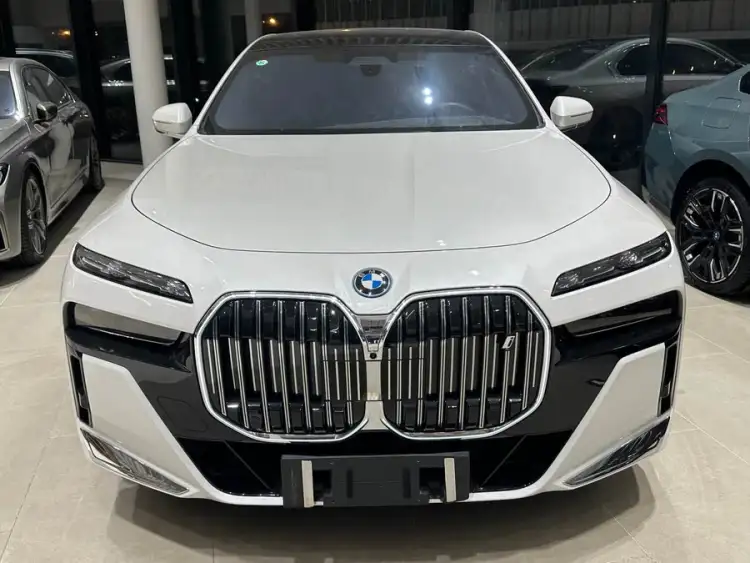 BMW i7 2023 xDrive60L M Sport Package