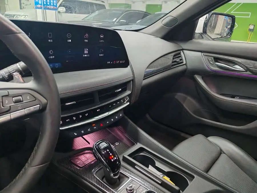 كاديلاك CT5 2024 28T بلاتينيوم