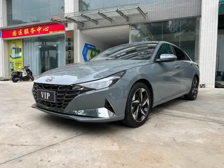 Elantra 2021 1.5L CVT LUX Premium Edition