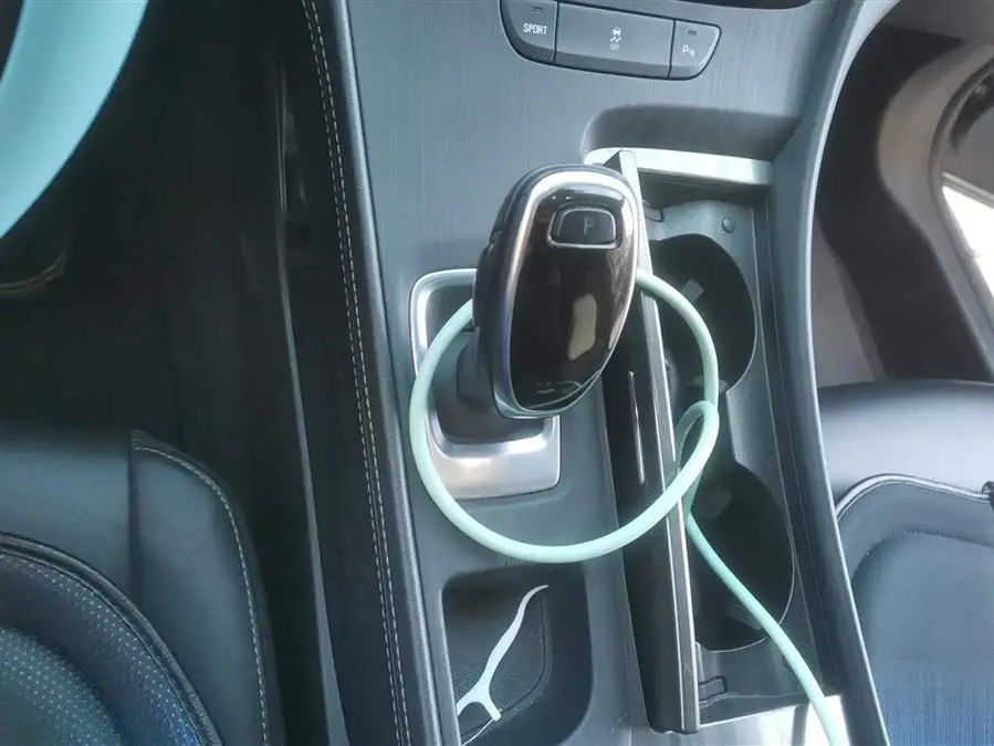 بيوك لاكروس 2020 652T الفاخرة