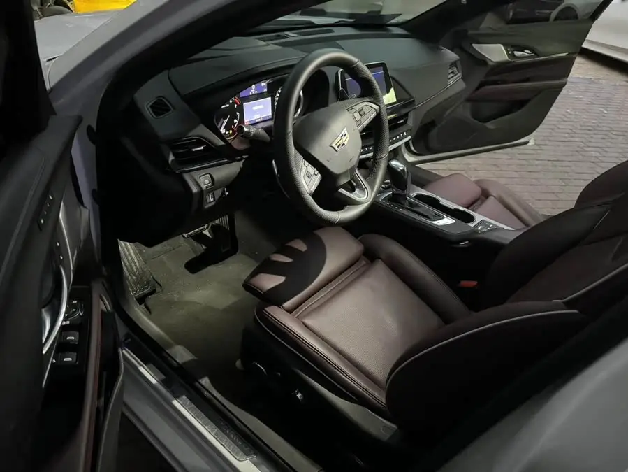 Cadillac CT4 2022 28T Premium