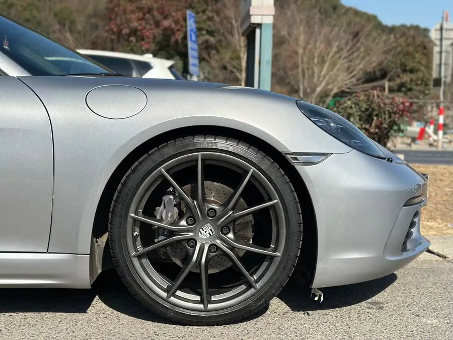 Porsche 718 2020 Model Boxster 2.0T