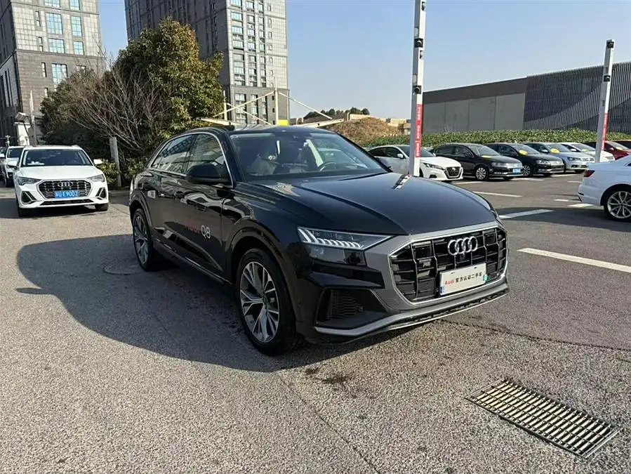 أودي Q8 2023 55 TFSI الفاخرة الديناميكية