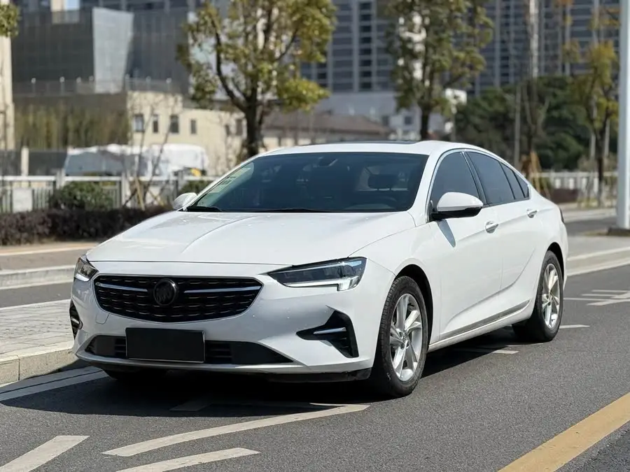 بيوك ريجال 2021 552T النخبة