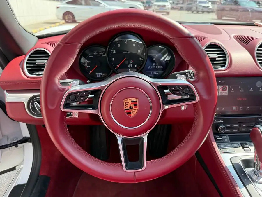 Porsche 718 2020 Model Boxster 2.0T