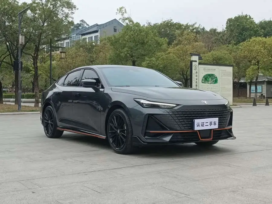 Changan UNI-V 2023 1.5T Sport Version