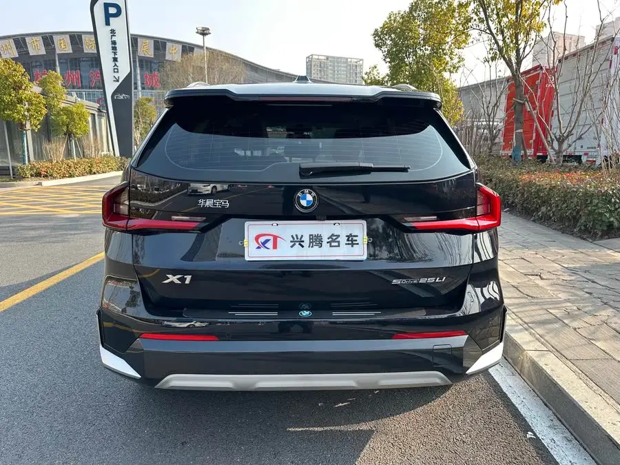 BMW X1 2023 sDrive25Li M Sport Package