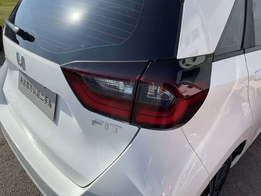 2021 هوندا فيت 1.5 لتر CVT إصدار تمتع潮