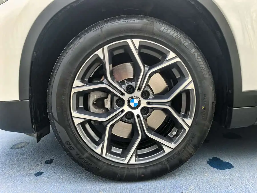 BMW X1 2022 sDrive25Li Leading Edition