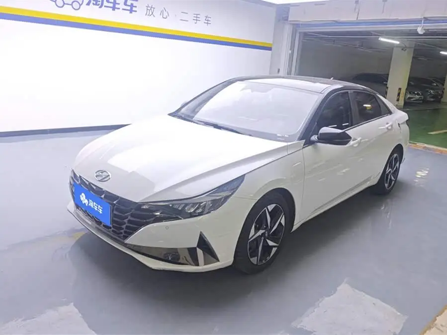 إيلانتر 2022 1.5 لتر CVT LUX المتميز