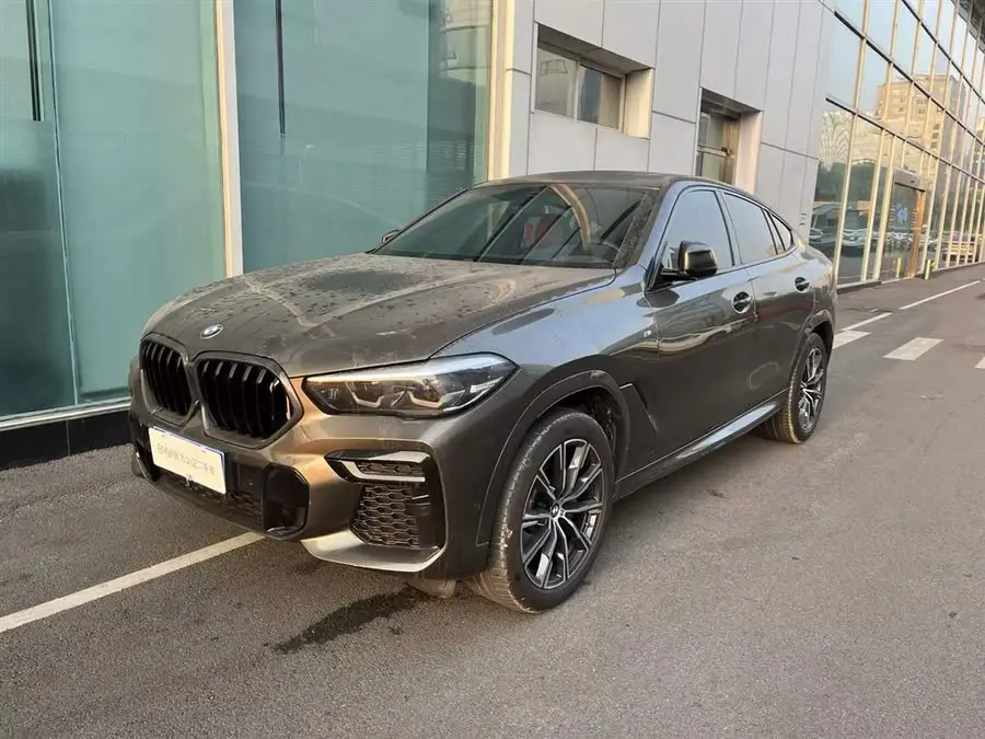 بي إم دبليو X6 2022 xDrive30i حزمة M الرياضية