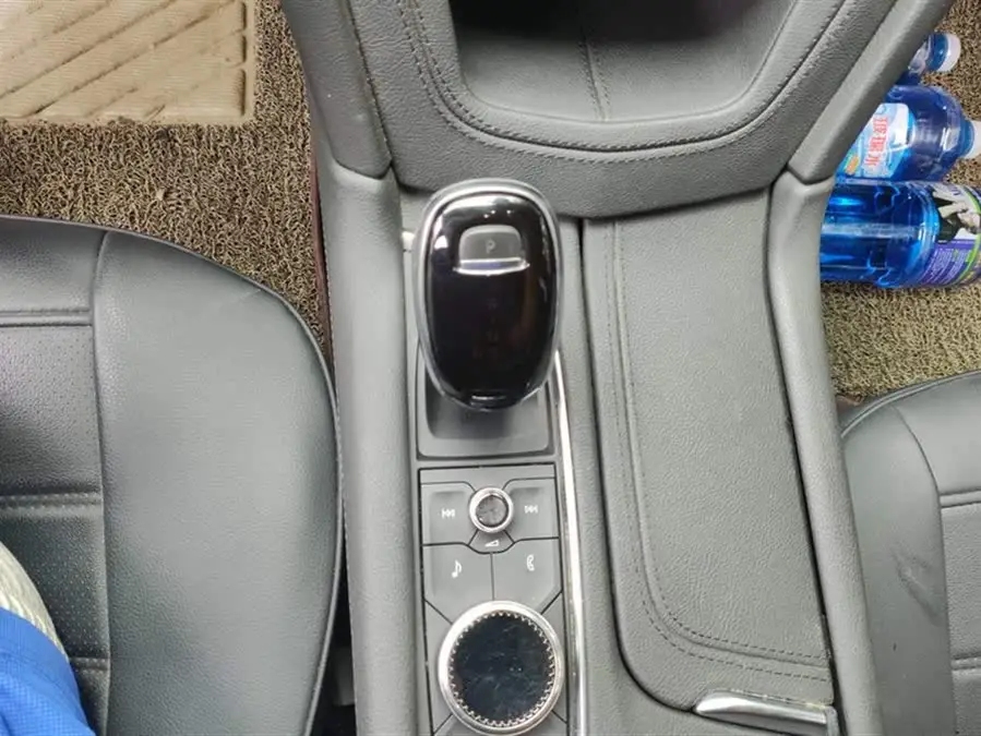 كاديلاك XT5 2021 28T الفاخرة