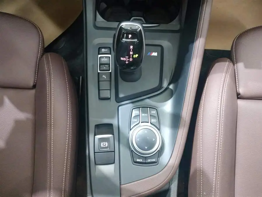 BMW X1 2022 sDrive25Li Leading Edition