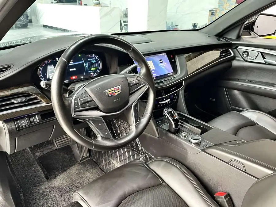 كاديلاك CT6 2021 28T الفاخرة