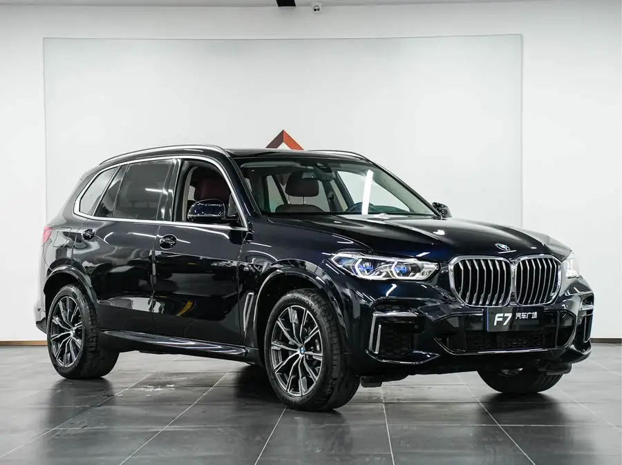 بي إم دبليو X5 2022 xDrive 30Li حزمة M الرياضية الفاخرة