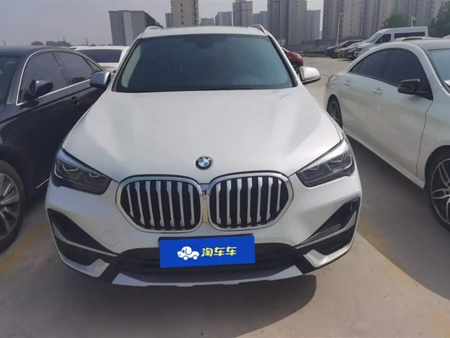 بي إم دبليو X1 2021 sDrive20Li الفئة الفاخرة