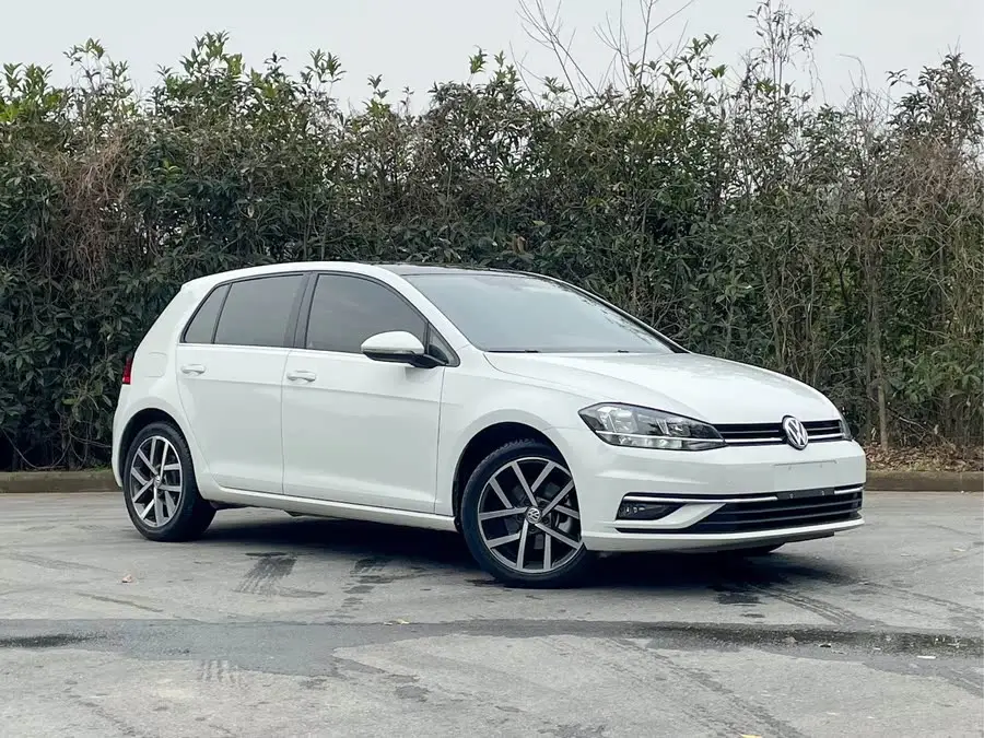 جولف 2020 إصدار الحب 280 TSI DSG مريح