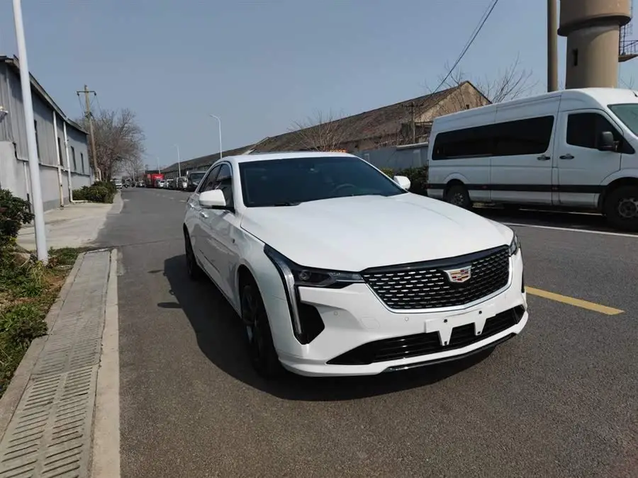 Cadillac CT4 2022 28T Luxury