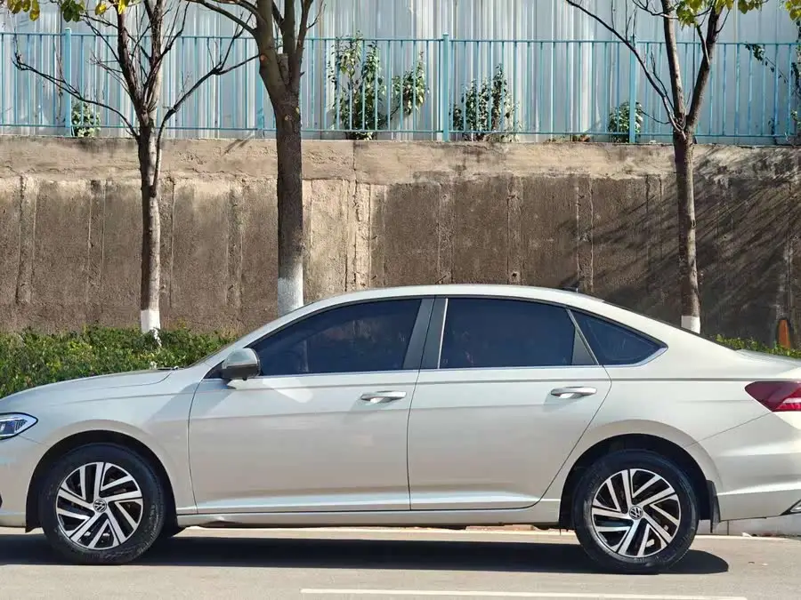 فولكس فاجن لافيدا 2022 280TSI DSG نسخة الراحة