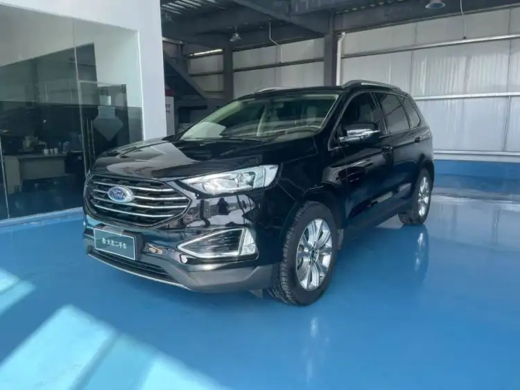 2020 Ford Edge EcoBoost 245 FWD Platinum 7-Seater