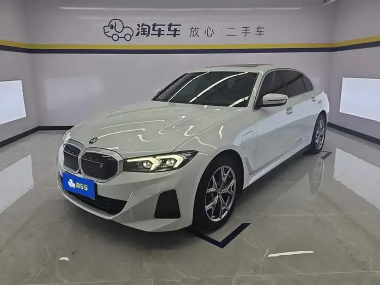 BMW i3 2022 eDrive 35 L