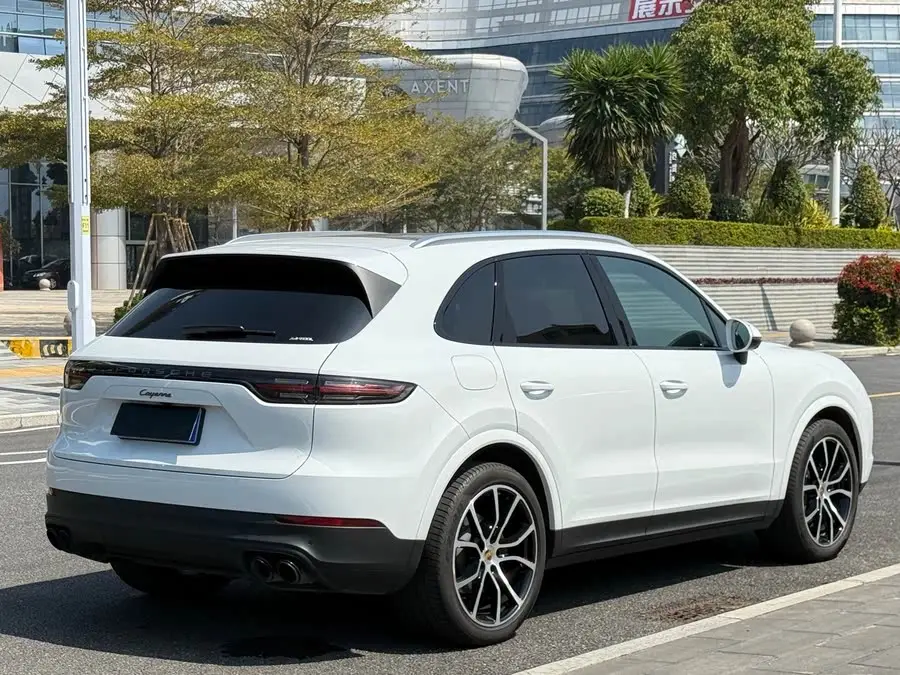 2023 Cayenne 3.0T Platinum Edition