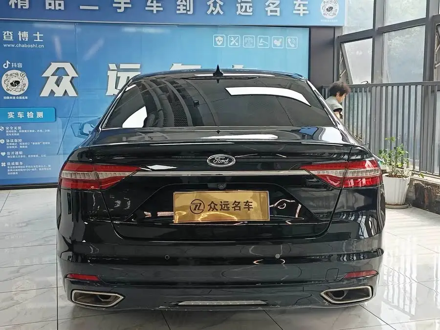 2019 Taurus EcoBoost 245 Premium