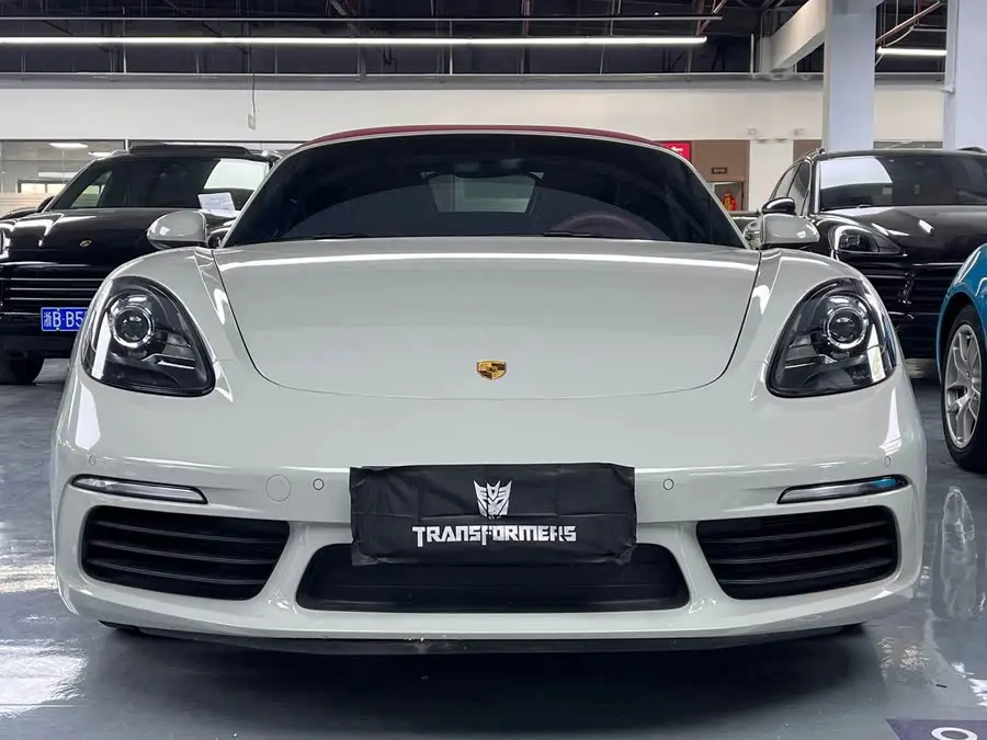 Porsche 718 2022 Model Boxster 2.0T