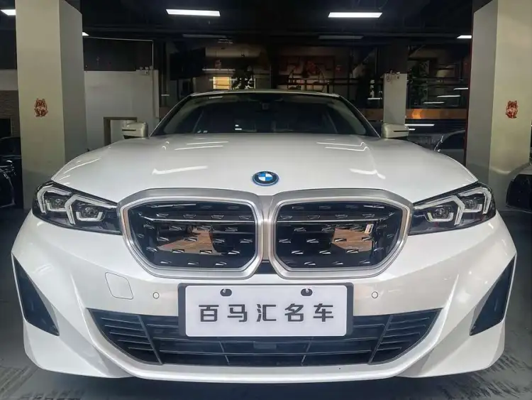 BMW i3 2024 eDrive 35 L