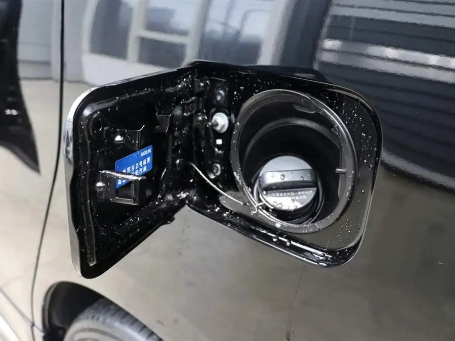 ألفارد 2021 هايبرد 2.5 لتر إصدار بريميوم