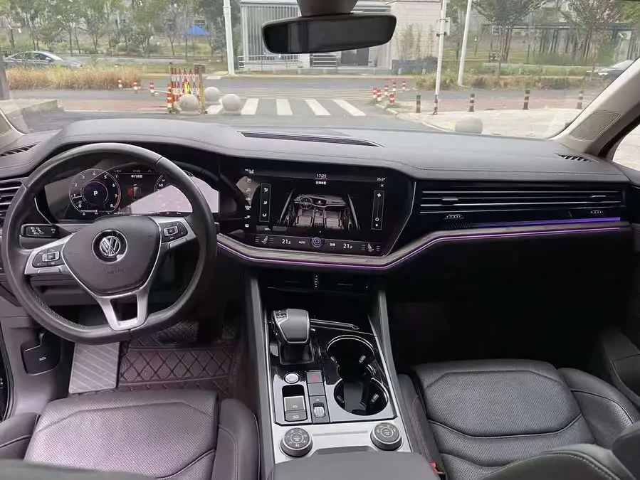 2020 Volkswagen Touareg 2.0 TSI R-Line National VI