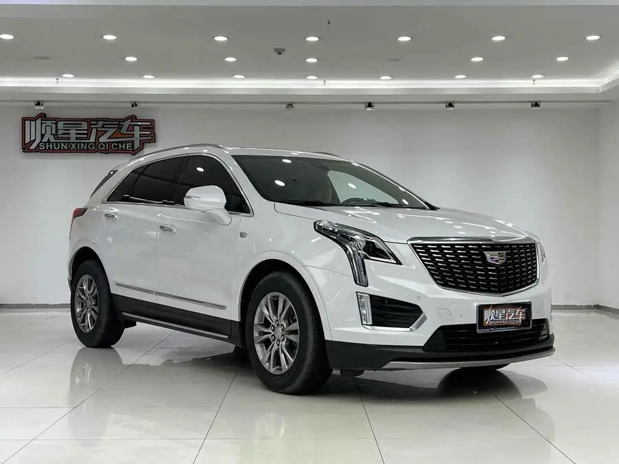 كاديلاك XT5 2021 2.0T فاخرة بالدفع الأمامي